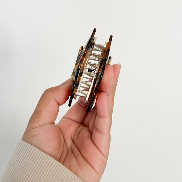 Mini Brown Tortoise Shell Claw Clip - Picture 2 of 5